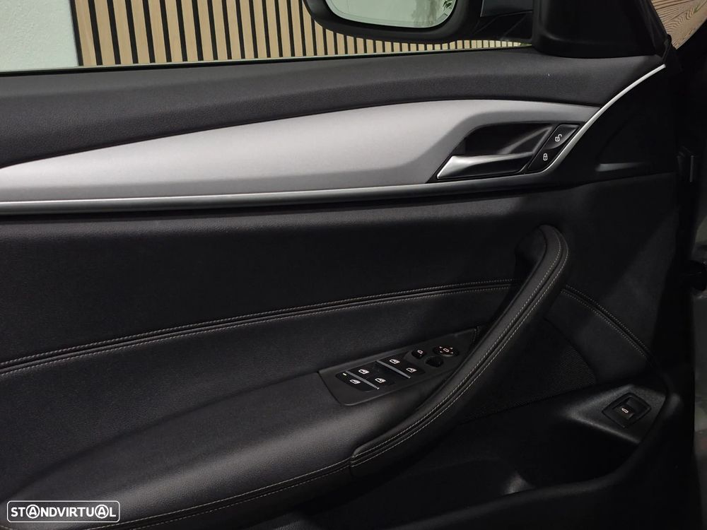 BMW 520 d Auto - 16