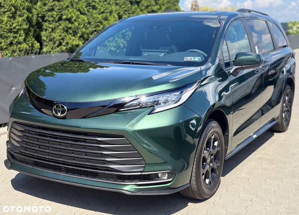Toyota Sienna - 3