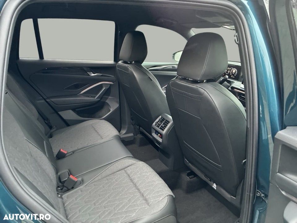Volkswagen Tiguan - 10
