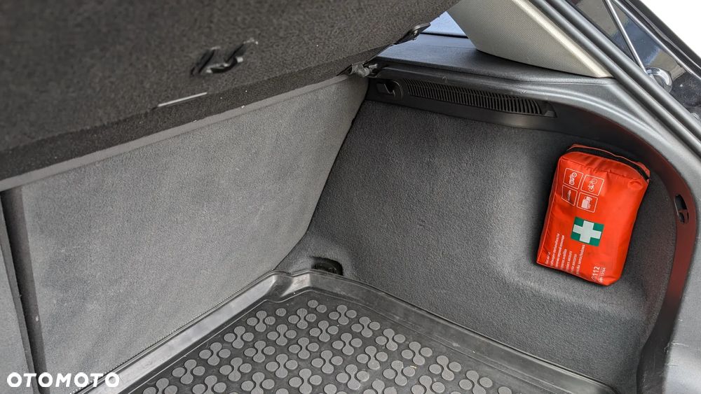 Audi A3 Sportback 2.0 TDI DPF Ambiente - 8