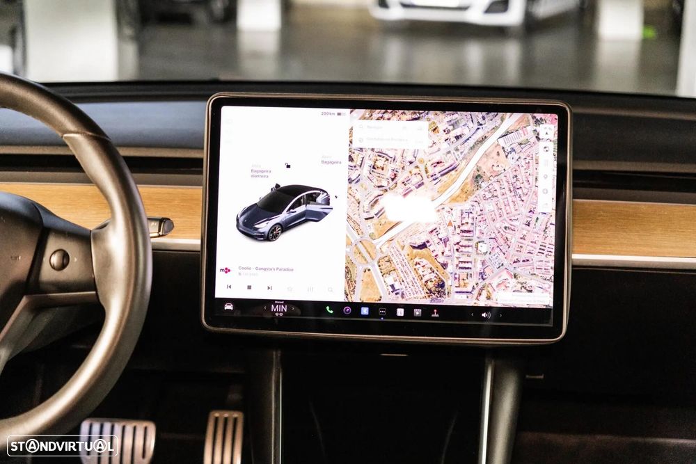 Tesla Model 3 Performance Dual Motor AWD - 28