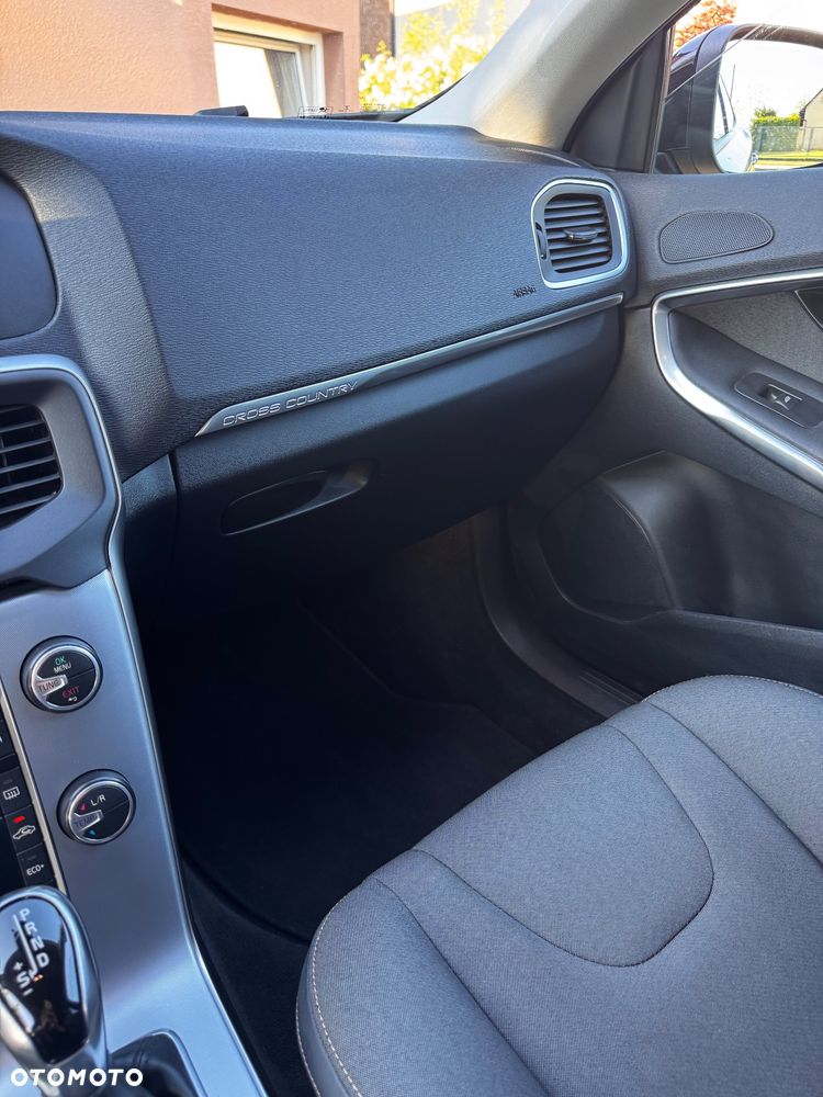 Volvo V40 Cross Country D2 Geartronic - 11