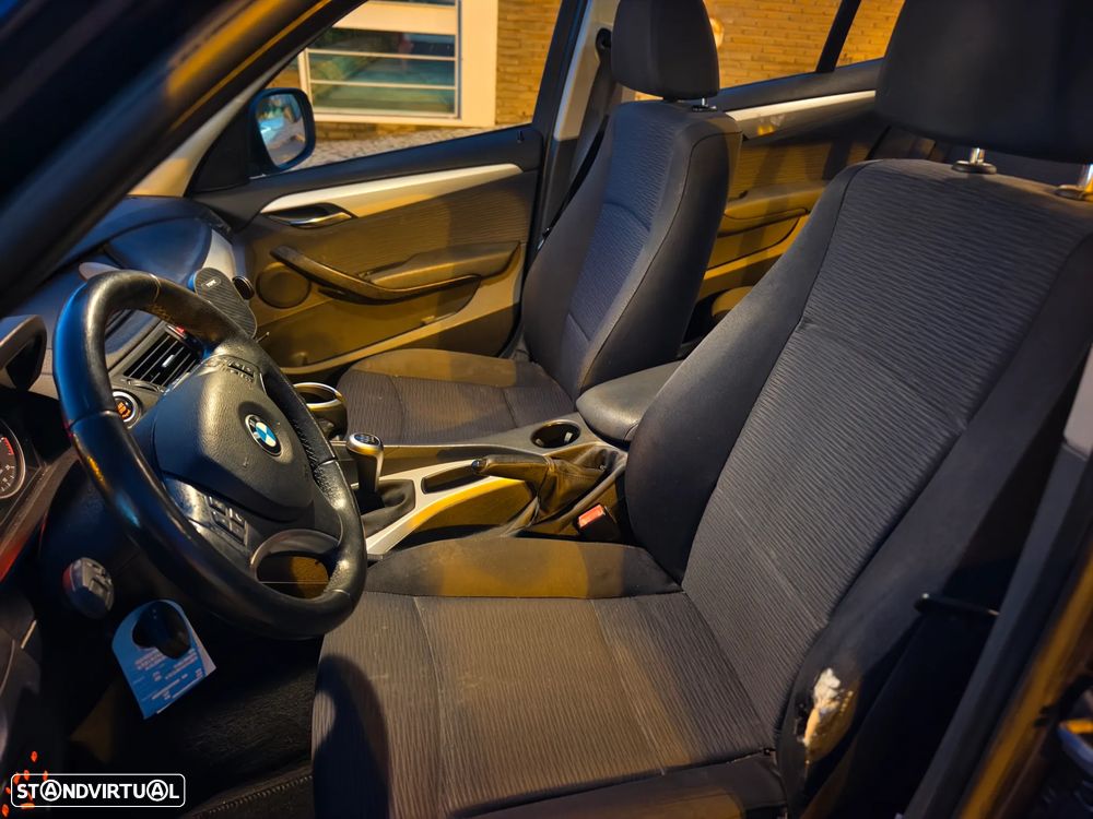 BMW X1 18 d sDrive - 13