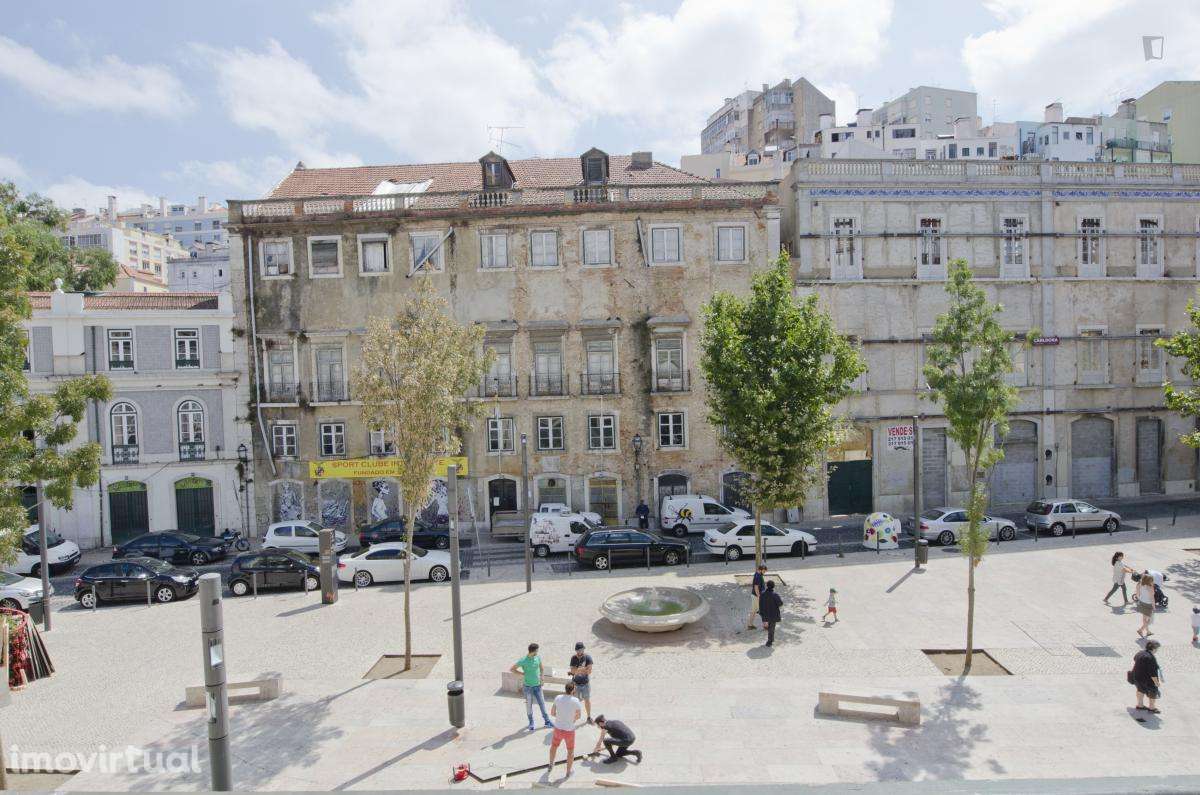 Quarto - localizado em Intendente Lisbon - Grande imagem: 4/18