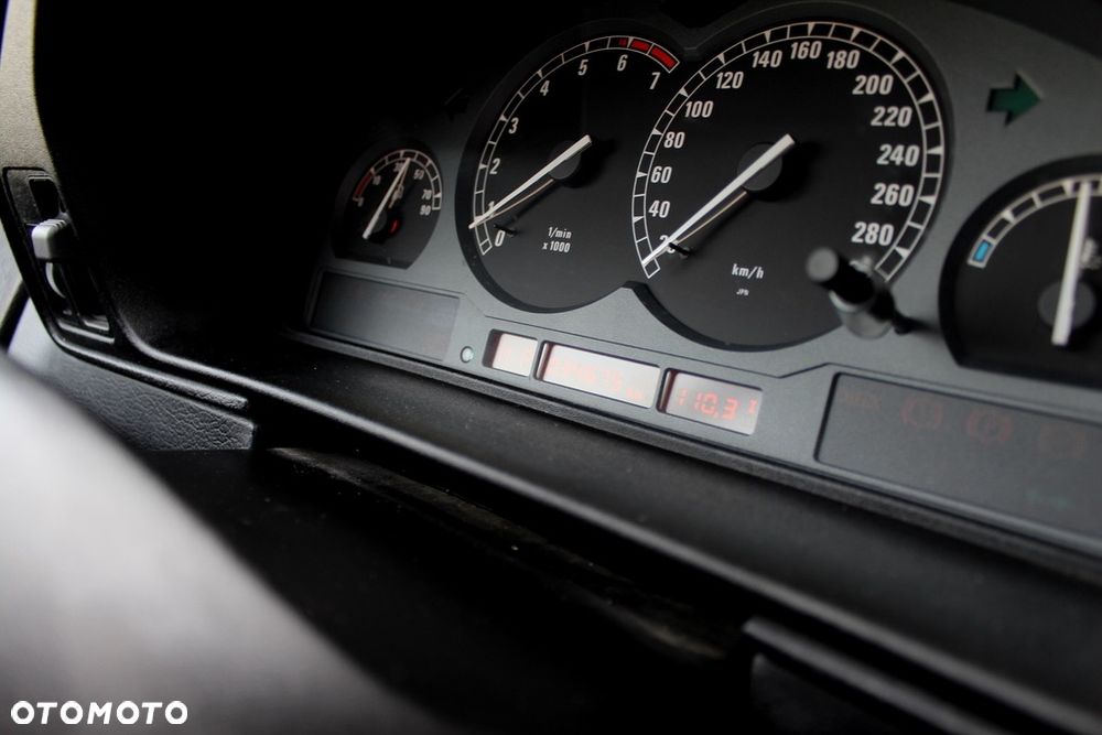 BMW Seria 8 850 Ci - 18