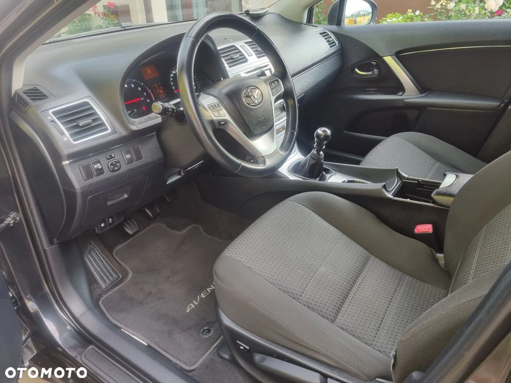 Toyota Avensis 1.8 Business Edition - 21