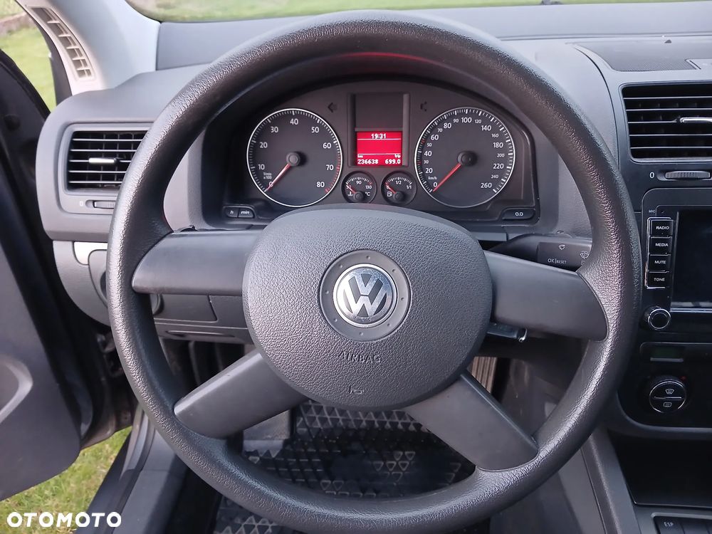 Volkswagen Golf 2.0 FSI Comfortline - 7