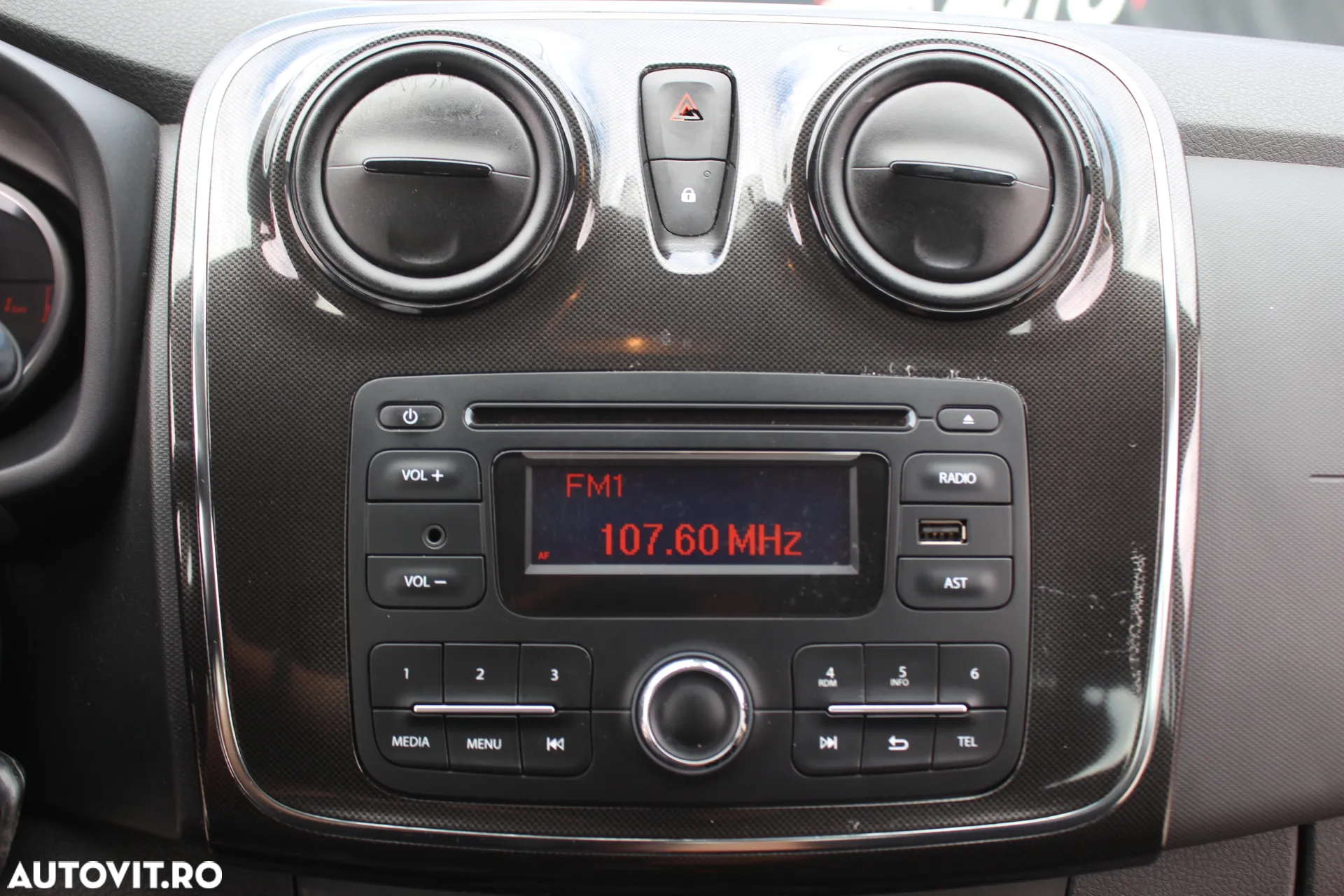 Dacia Logan 1.5 Blue dCi Laureate - 5