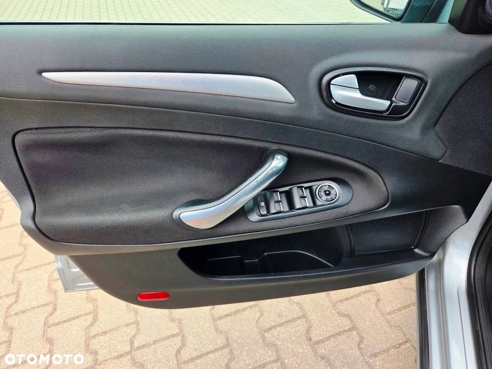 Ford Mondeo 1.8 TDCi Gold X - 21