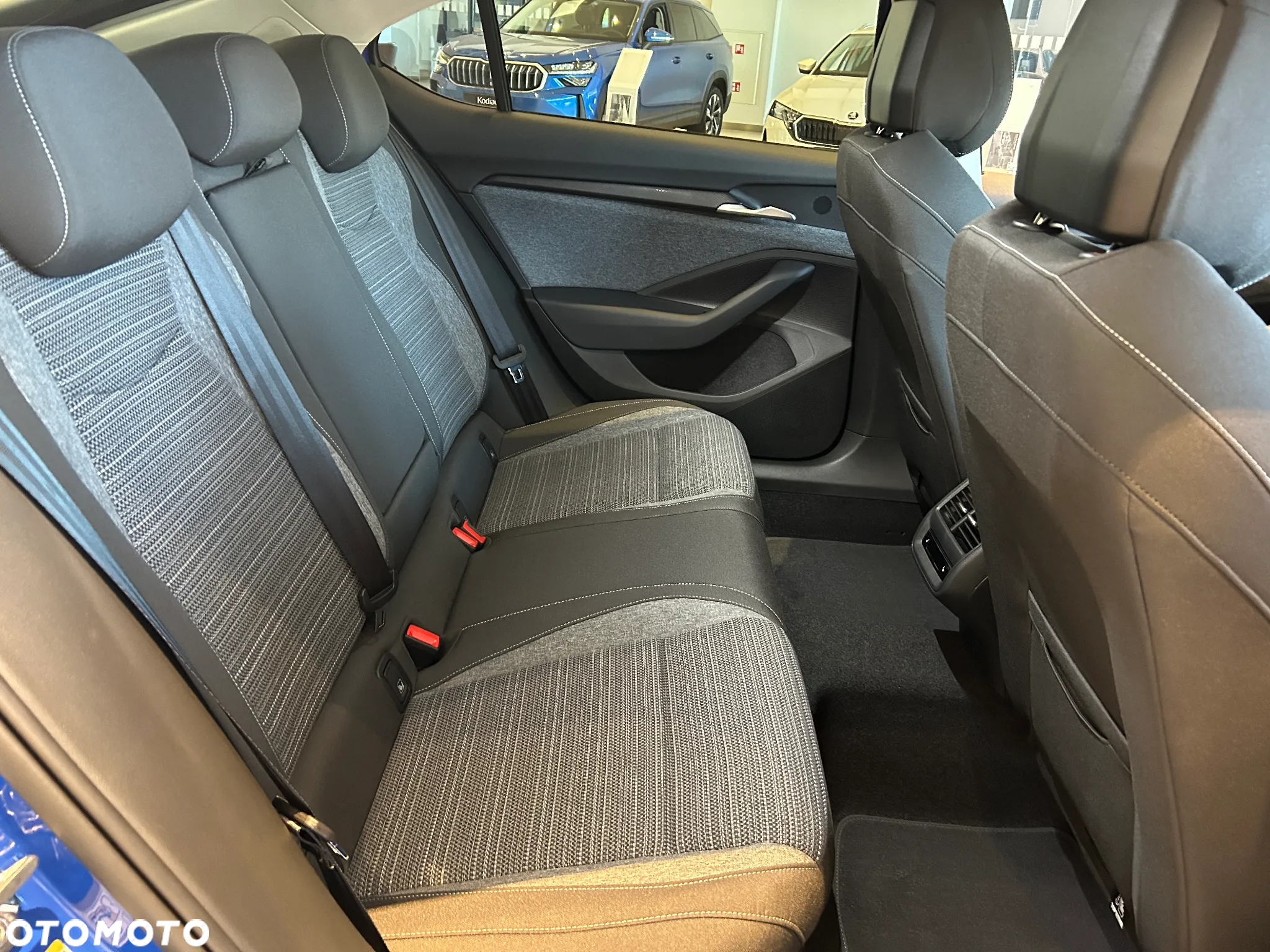 Skoda Superb 2.0 TDI SCR Selection DSG - 11