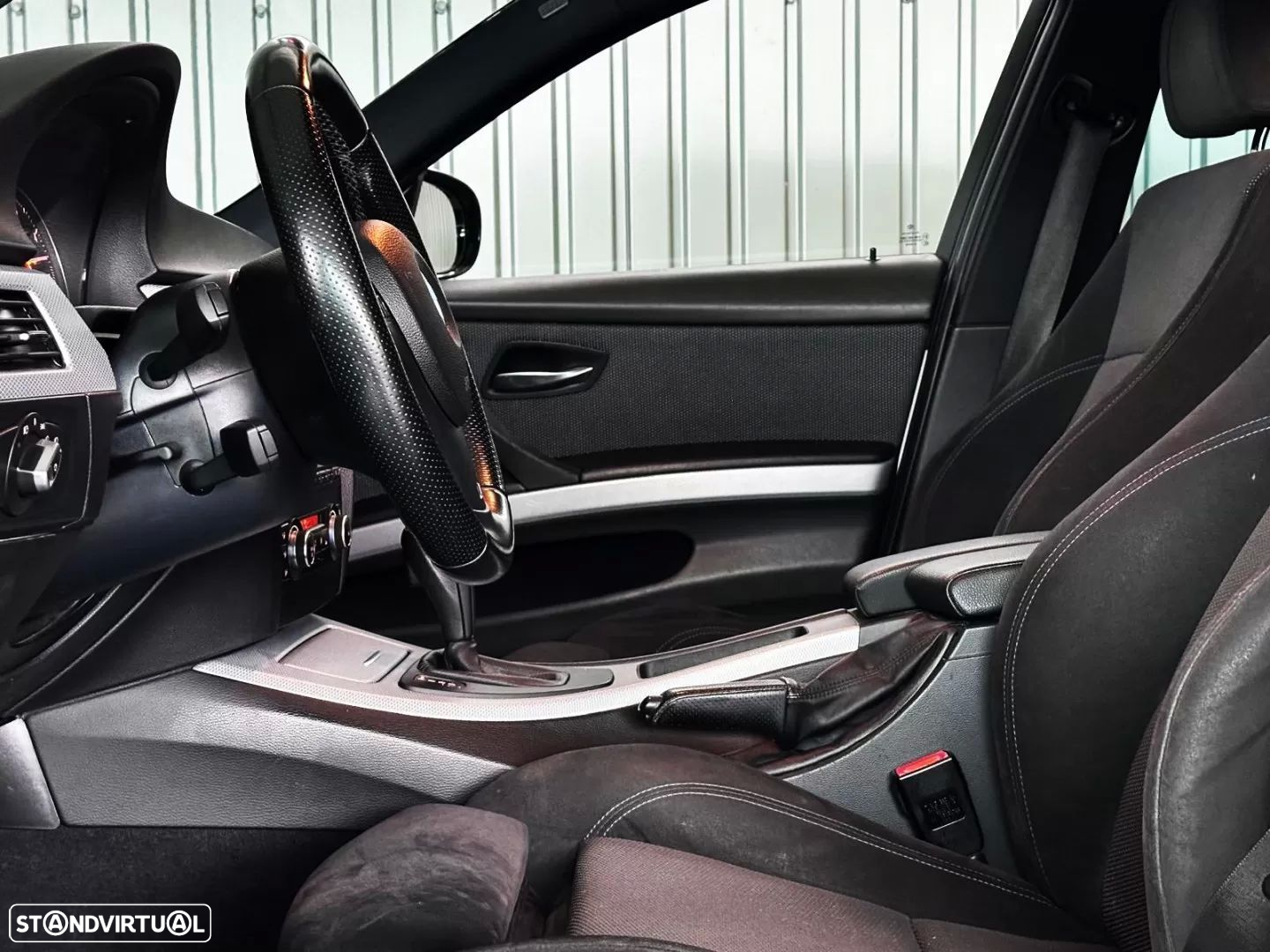 BMW 318 d Auto - 28