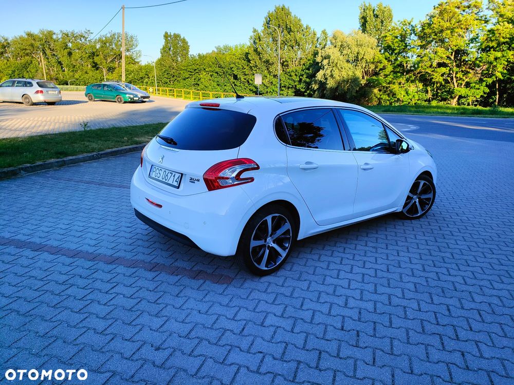 Peugeot 208 1.6 e-HDi Allure STT - 3