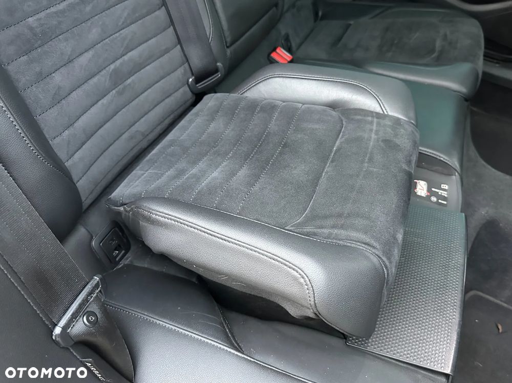 Volkswagen Passat - 15