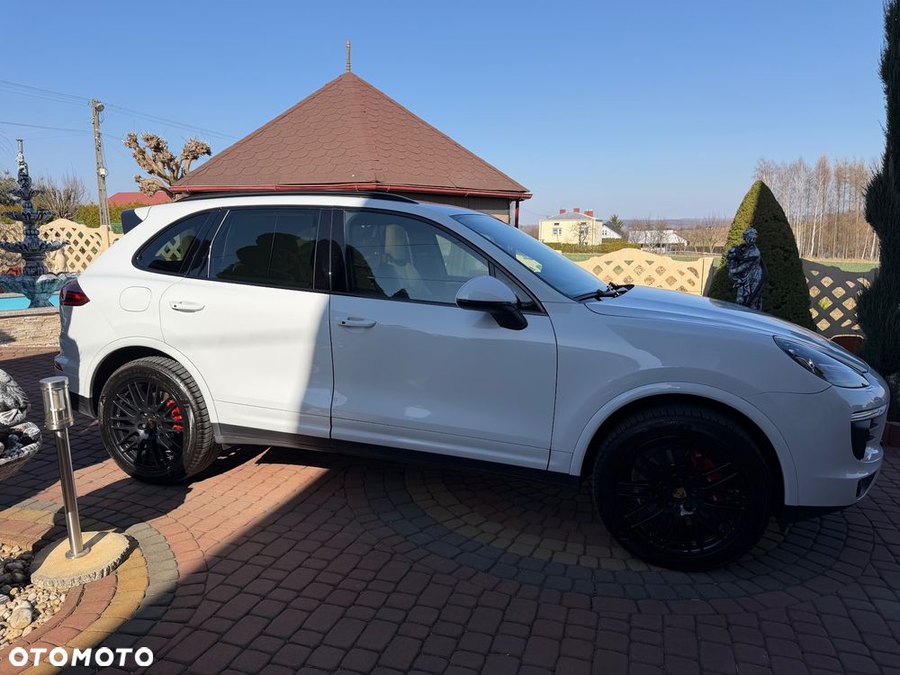 Porsche Cayenne Platinum Edition - 4