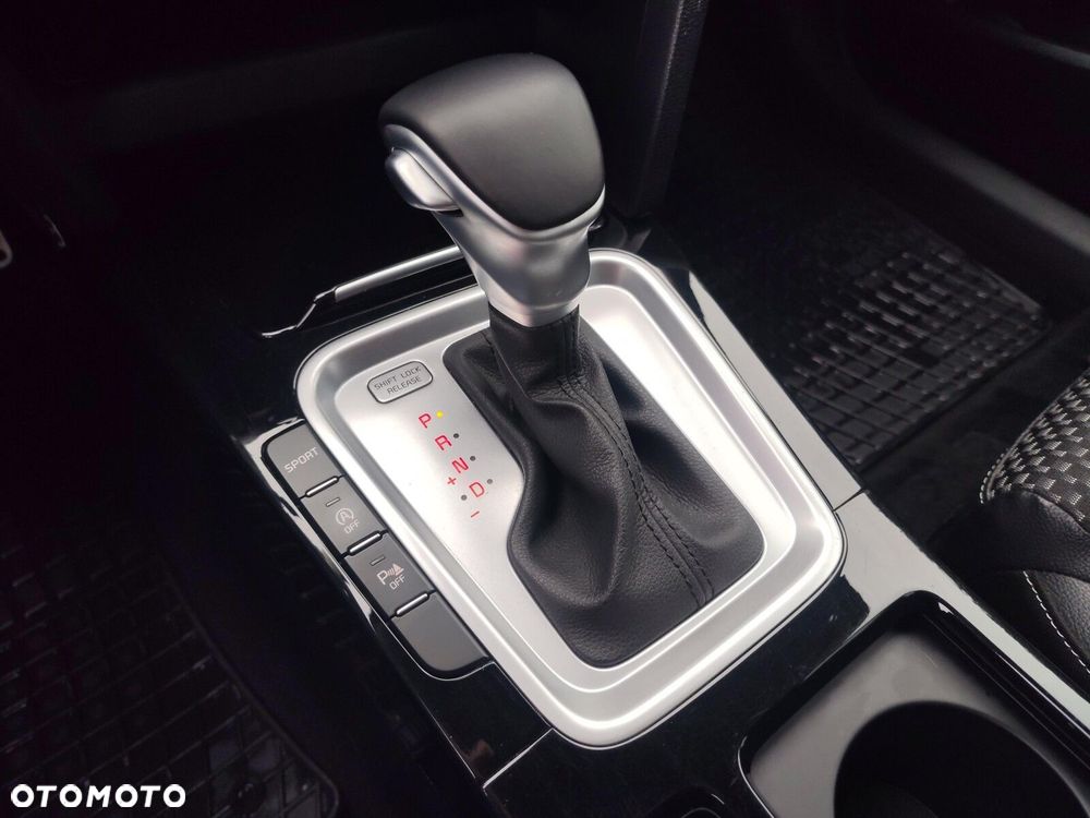 Kia Ceed - 24