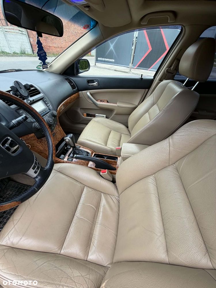 Honda Accord 2.4 Executive - 10