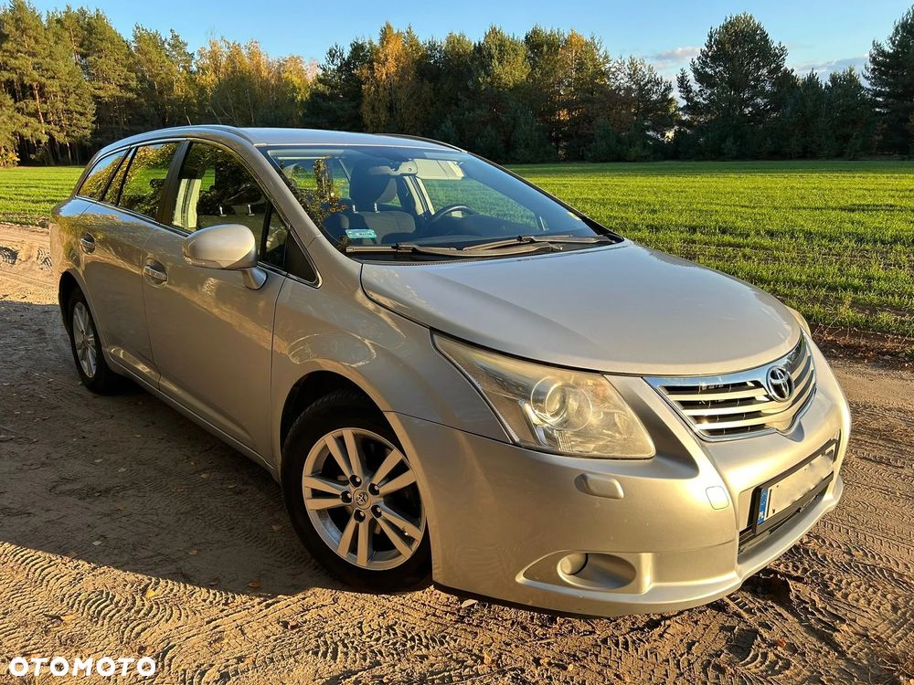 Toyota Avensis 1.8 Sol - 1