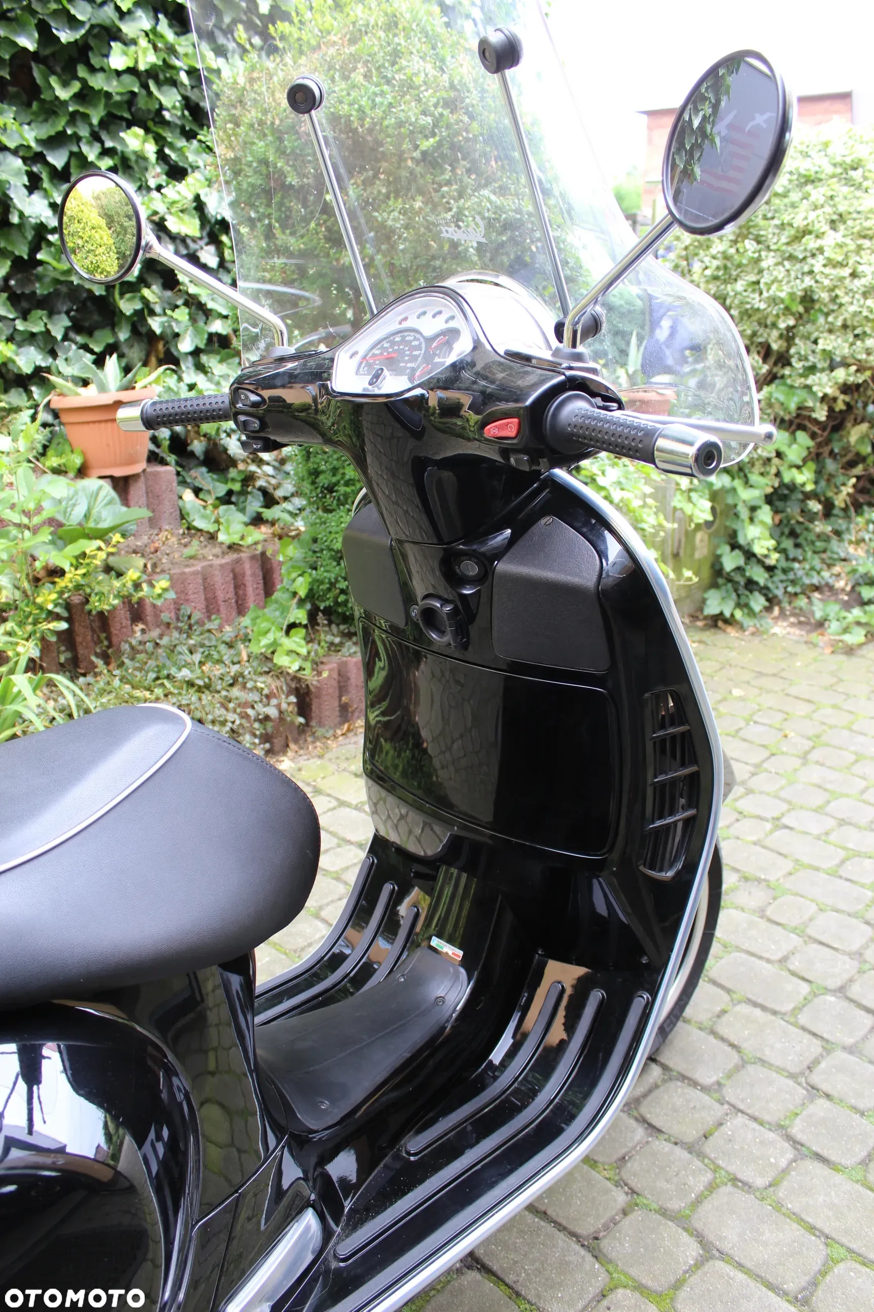 Vespa GTS - 8