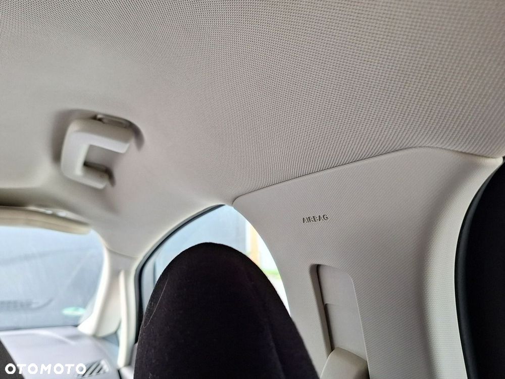 Ford S-Max - 9