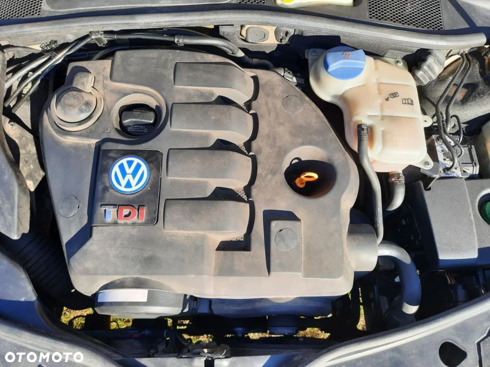 Volkswagen Passat 1.9 TDI Comfortline - 15