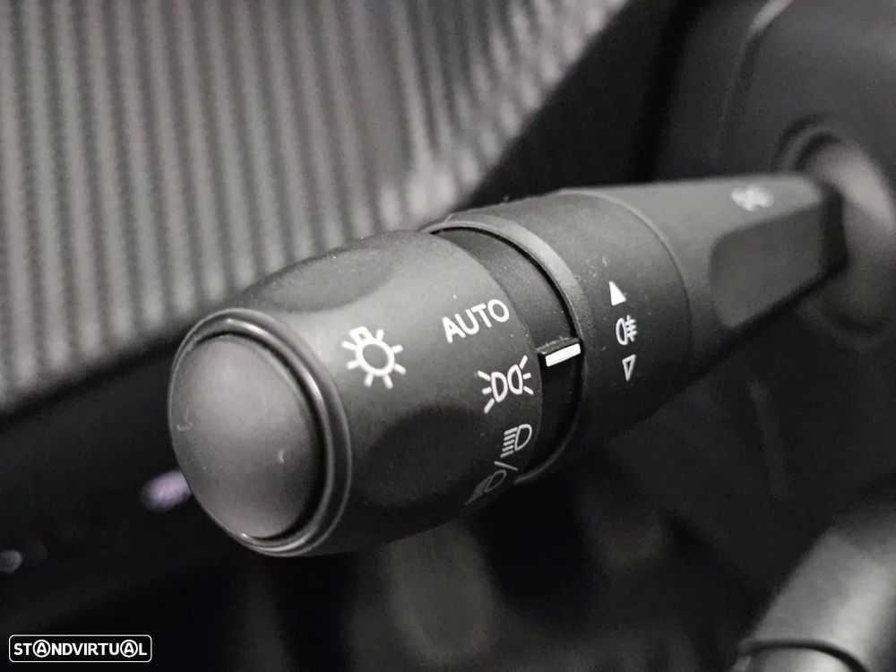 Peugeot 2008 1.5 BlueHDi Allure - 8