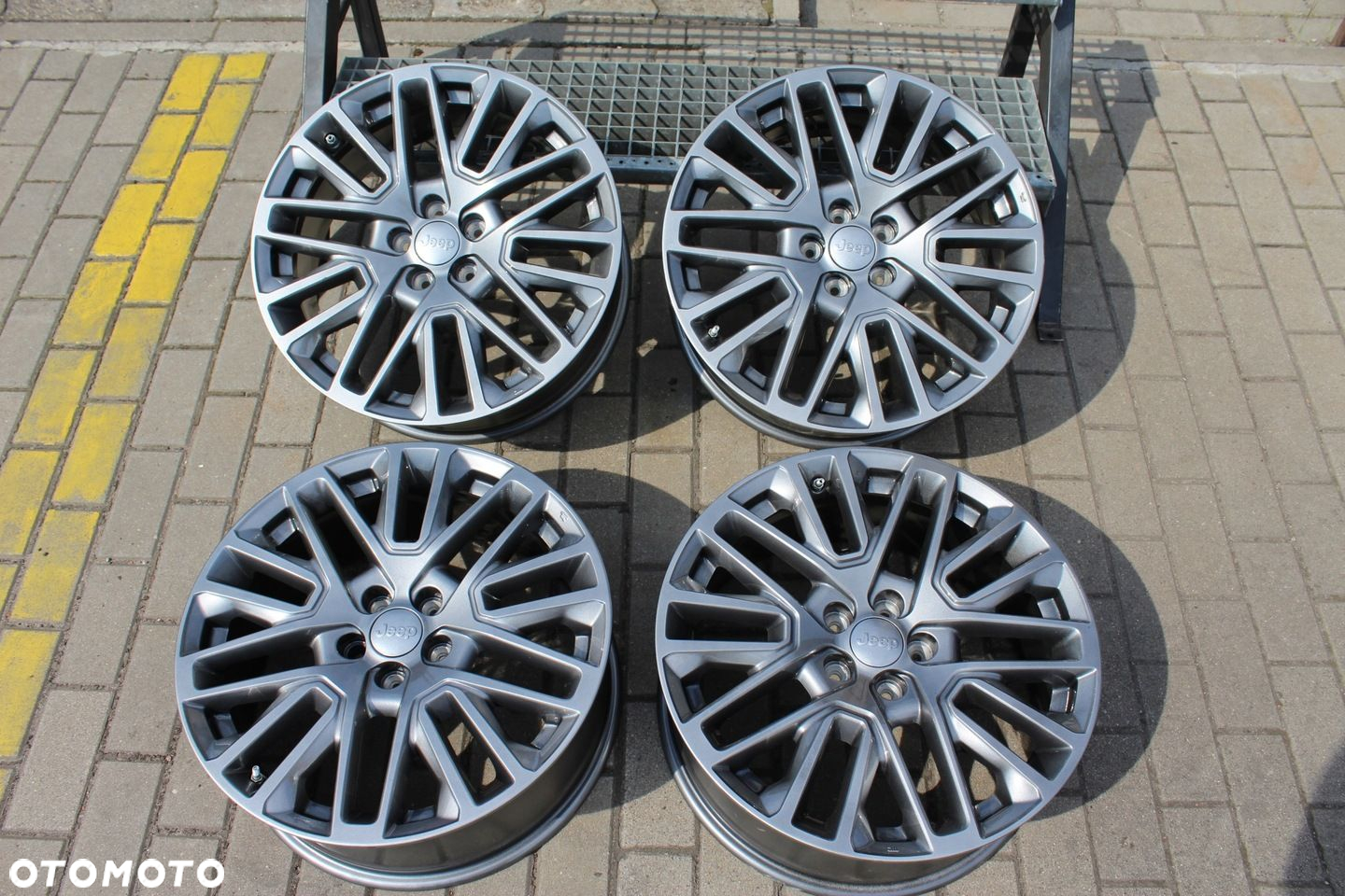 JEEP COMPASS RENEGADE 19cali 5x110 ET40 7,5J TPMS - 2