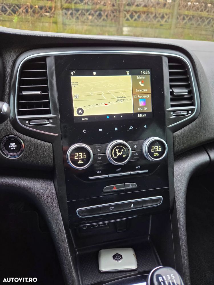 Renault Megane BLUE dCi 115 BUSINESS EDITION - 24