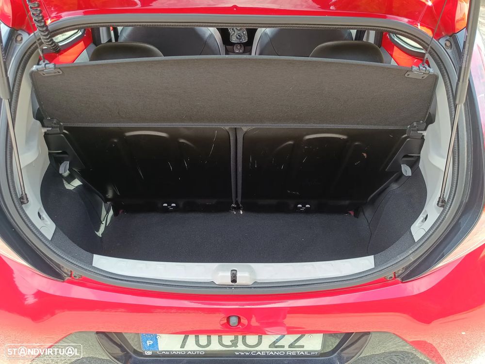 Toyota Aygo 1.0 X-Wave - 24