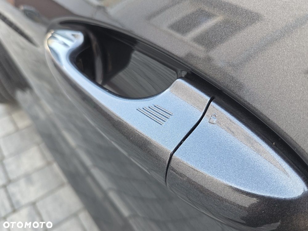 Ford Fiesta 1.0 EcoBoost S&S TITANIUM - 33