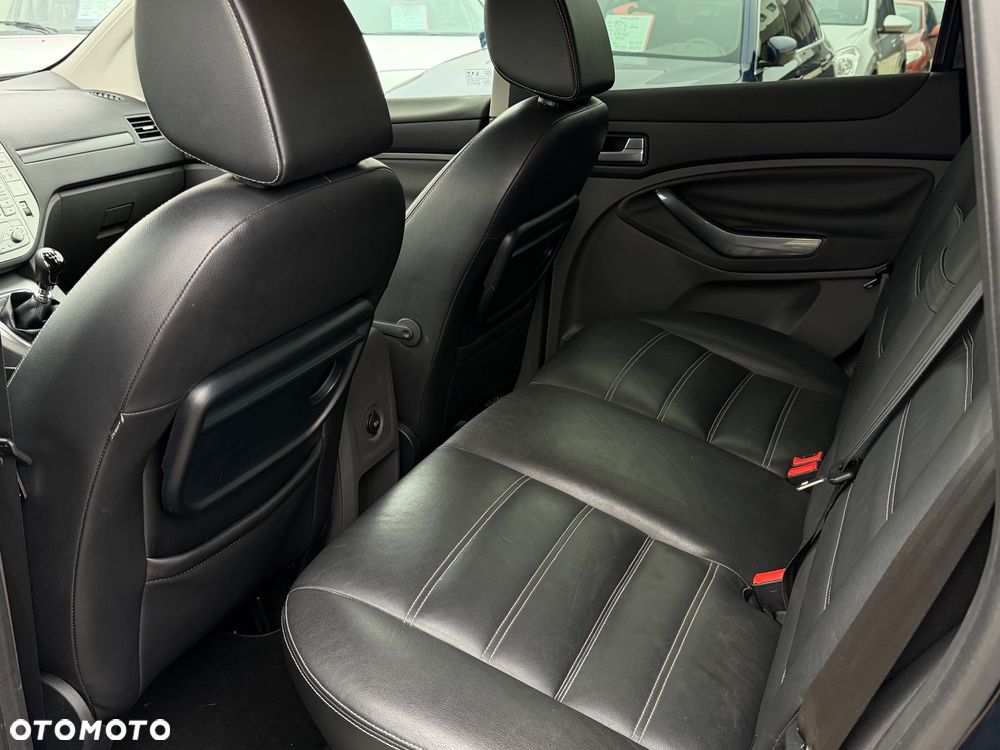 Ford Kuga 2.0 TDCi 4WD Titanium - 35