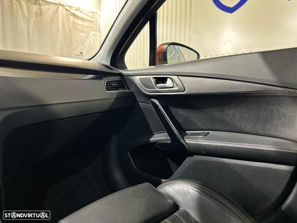 Peugeot 508 RXH 2.0 HDi Hybrid4 2-Tronic 104g - 24