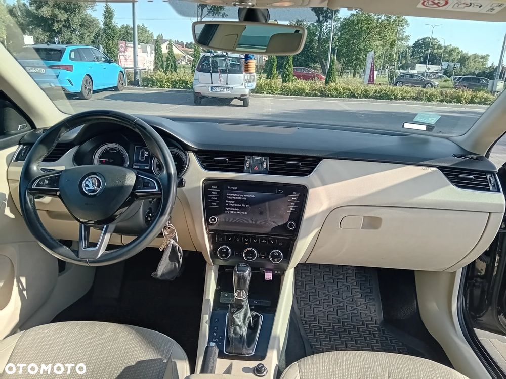 Skoda Octavia 2.0 TDI Style DSG - 10