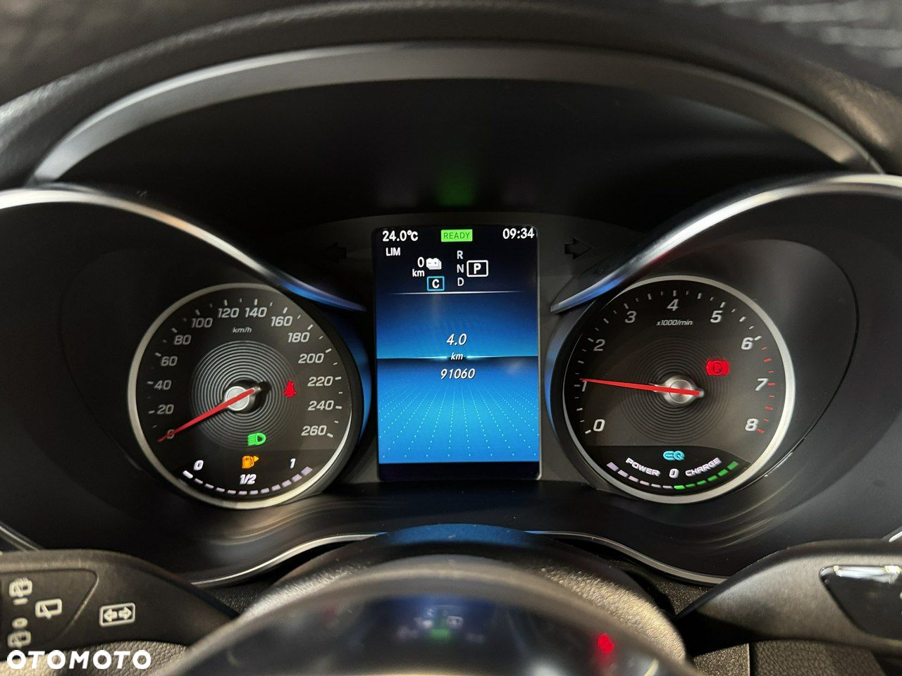 Mercedes-Benz GLC - 25