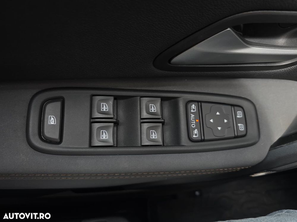Dacia Duster TCe 150 EDC Extreme - 11