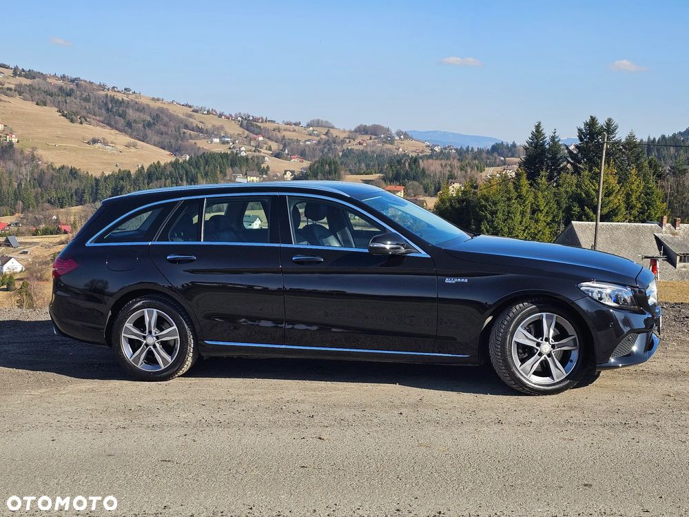 Mercedes-Benz Klasa C 300 d 4MATIC 9G-TRONIC - 33