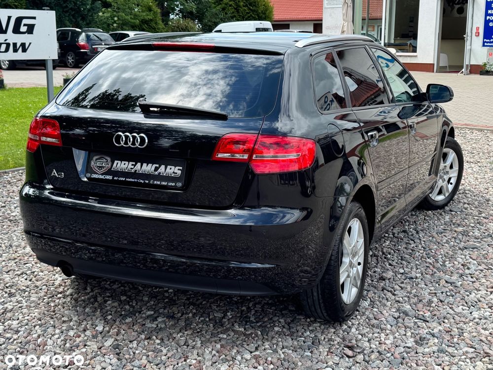 Audi A3 Sportback - 11