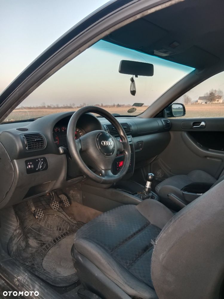 Audi A3 3-drzwiowe 1.9 TDI Ambition - 7