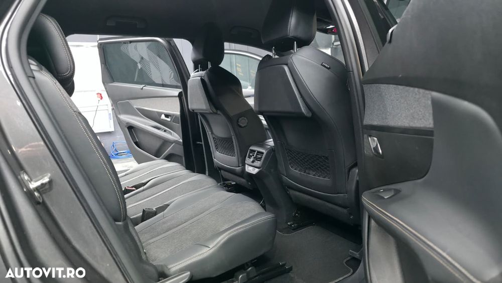 Peugeot 5008 PureTech 130 EAT8 Stop & Start GT - 15