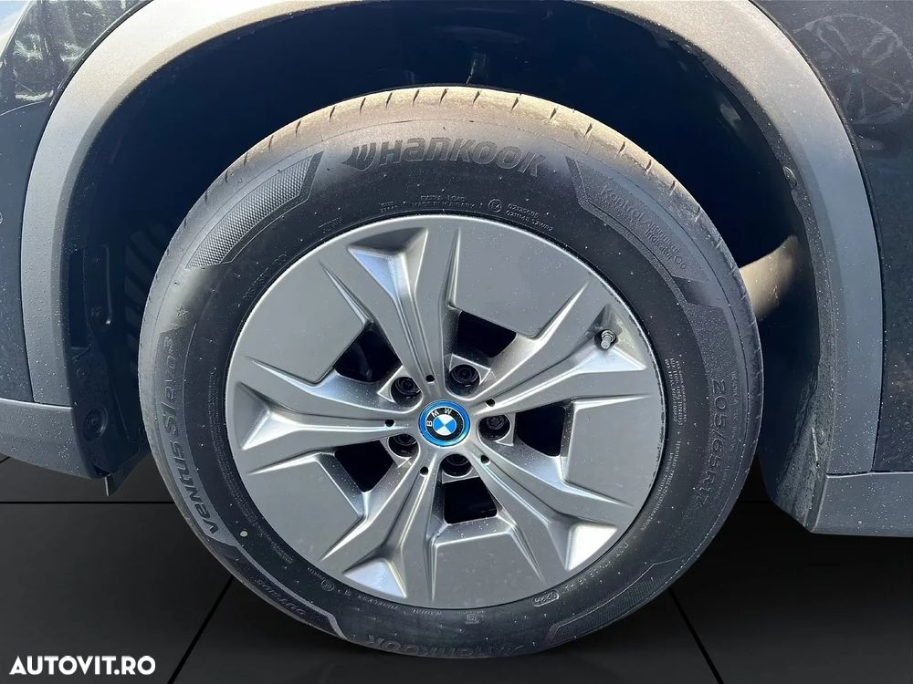 BMW iX1 xDrive30 - 6