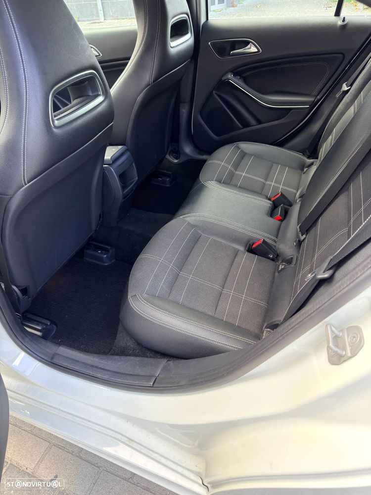 Mercedes-Benz A 180 d Urban - 9