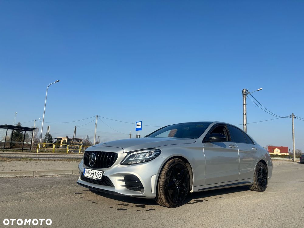 Mercedes-Benz Klasa C 300 9G-TRONIC AMG Line - 20