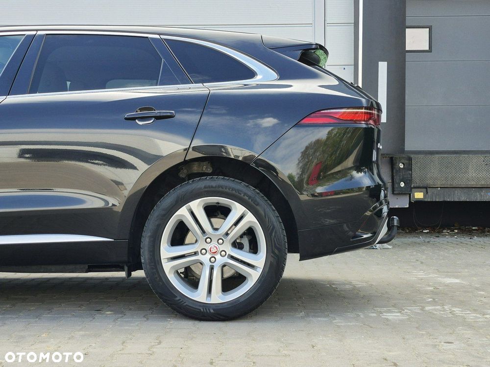 Jaguar F-Pace - 9