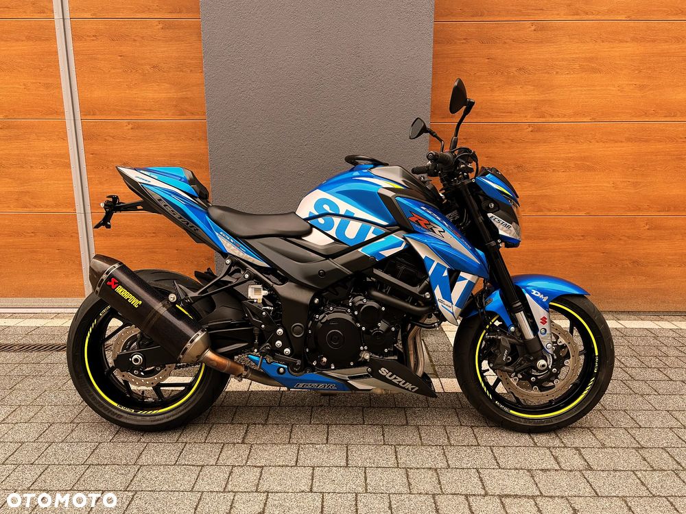 Suzuki GSX - 2