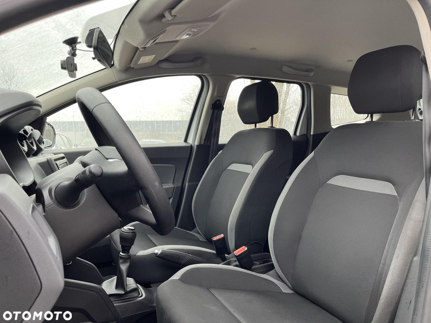 Dacia Duster 1.6 SCe Access - 11