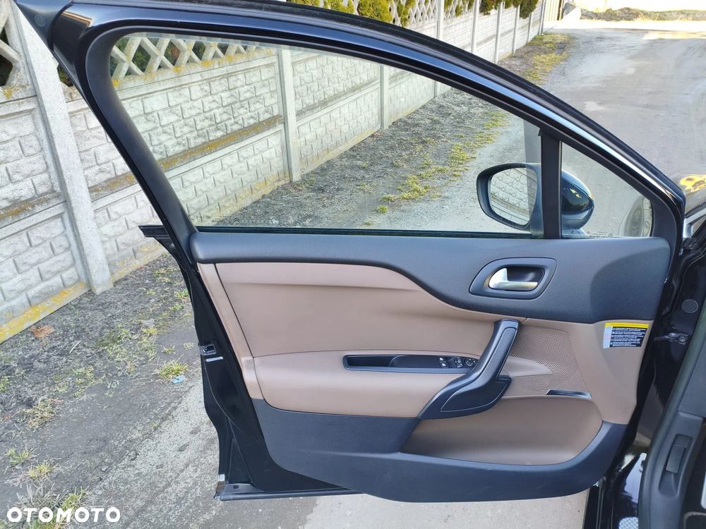 Citroën DS4 2.0 BlueHDi SoChic S&S - 10