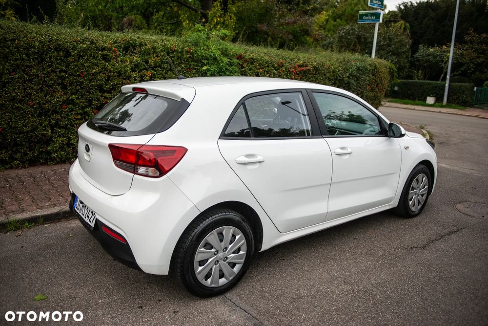Kia Rio 1.2 Attract - 5