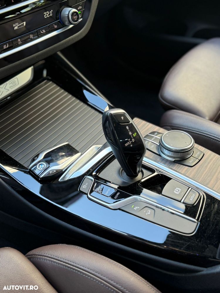 BMW X3 xDrive20d AT Luxury Line - 17