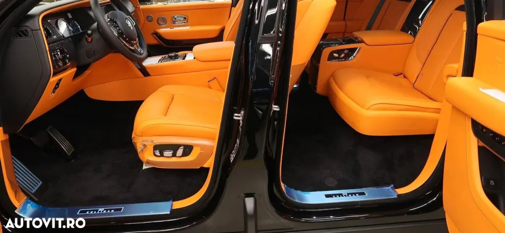 Rolls-Royce Cullinan - 8