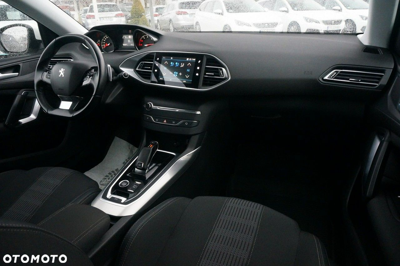 Peugeot 308 1.5 BlueHDi Allure Pack S&S EAT8 - 18