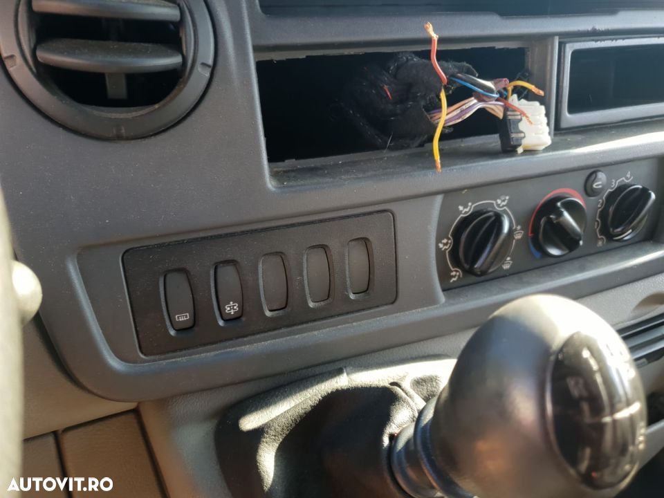Dezmembrez Nissan Interstar motor 3.0dci 100kw 136cp ZD3a cutie de viteze 6+1 injector caseta de direcție chit schimbare volan usa culisanta dezmembrări piese Opel movano Renault Master - 9